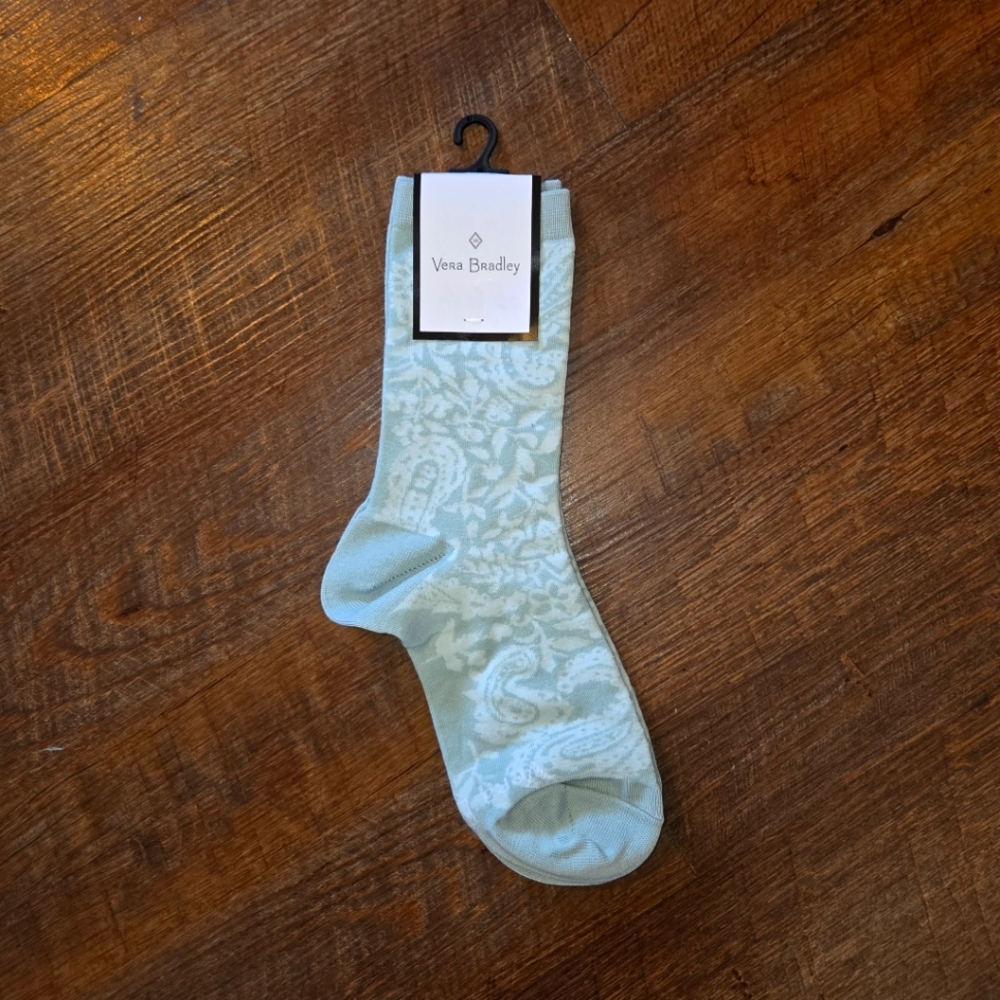 NWT Vera Bradley EDEN PAISLEY MINT Crew Socks 1 Pair OSFM 5-10